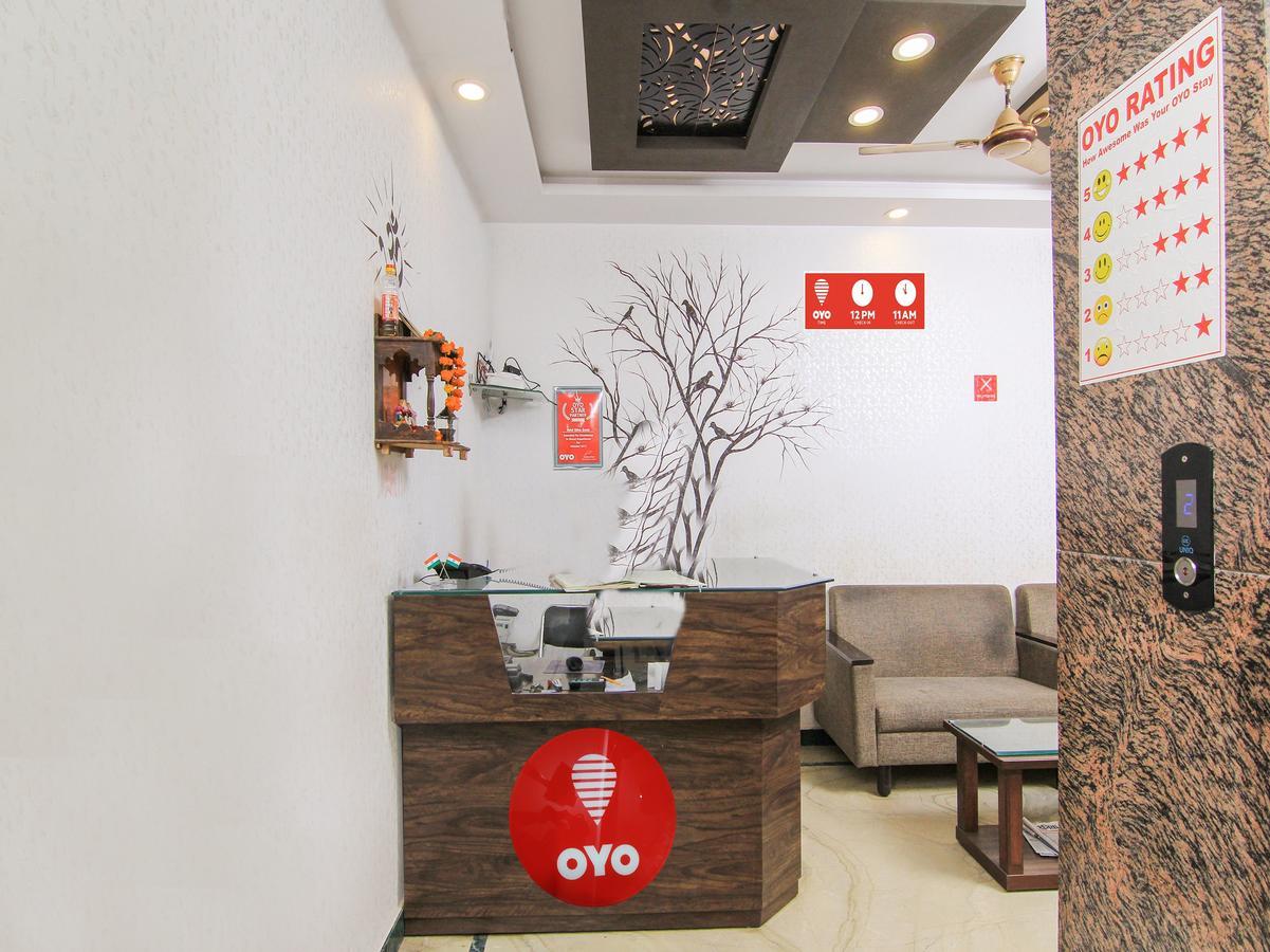 Oyo 6780 Hotel Shiva Grand Chinhat Екстериор снимка